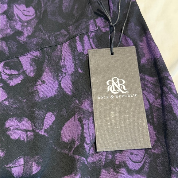Women's Rock & Republic Full Zip Tunic Top Sz XS Long roll-tab Sleeve purple NWT - Picture 7 of 8
